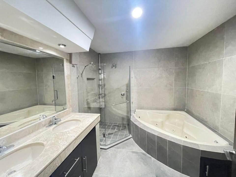 Casa en Venta en San Martin Del Tajo, Tlajomulco de Zuñiga | 5 Recamaras | 346m²