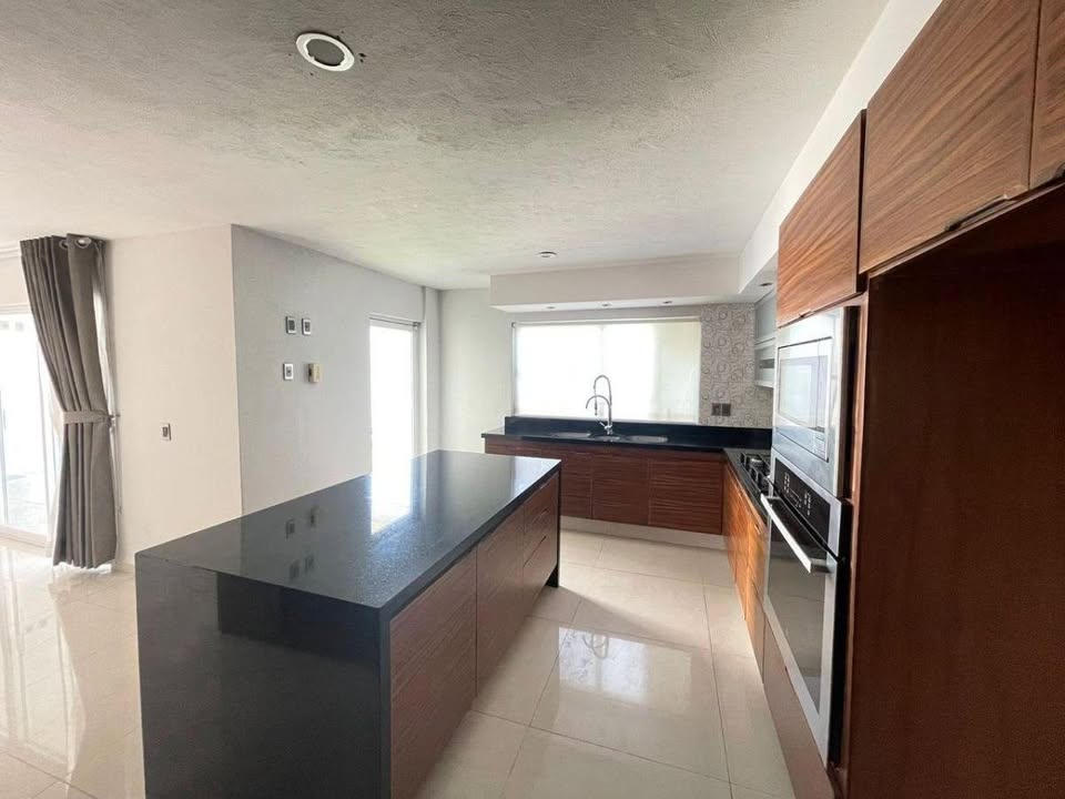 Casa en Venta en San Martin Del Tajo, Tlajomulco de Zuñiga | 5 Recamaras | 346m²