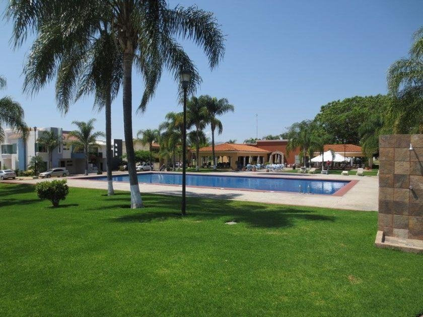 Casa en Venta en San Martin Del Tajo, Tlajomulco de Zuñiga | 5 Recamaras | 346m²
