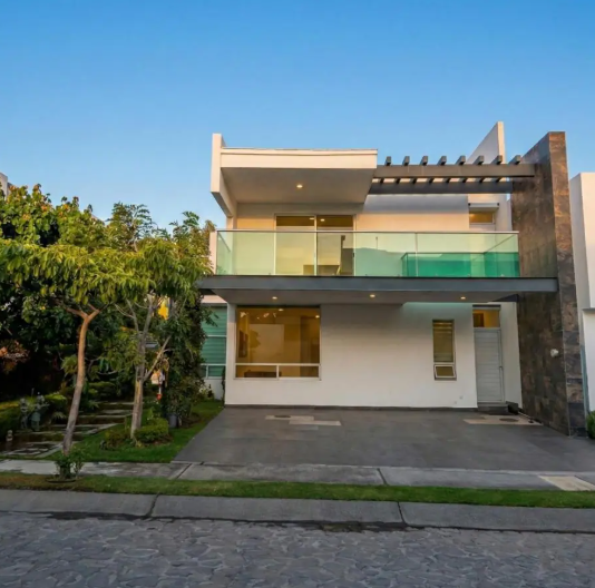 Casa en Venta en Diana Natura Residencial | 4 recamaras | 417m²