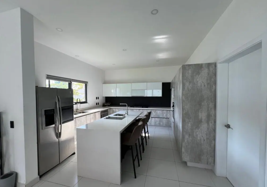 Casa en Venta en Diana Natura Residencial | 6 Recamaras | 1080m²