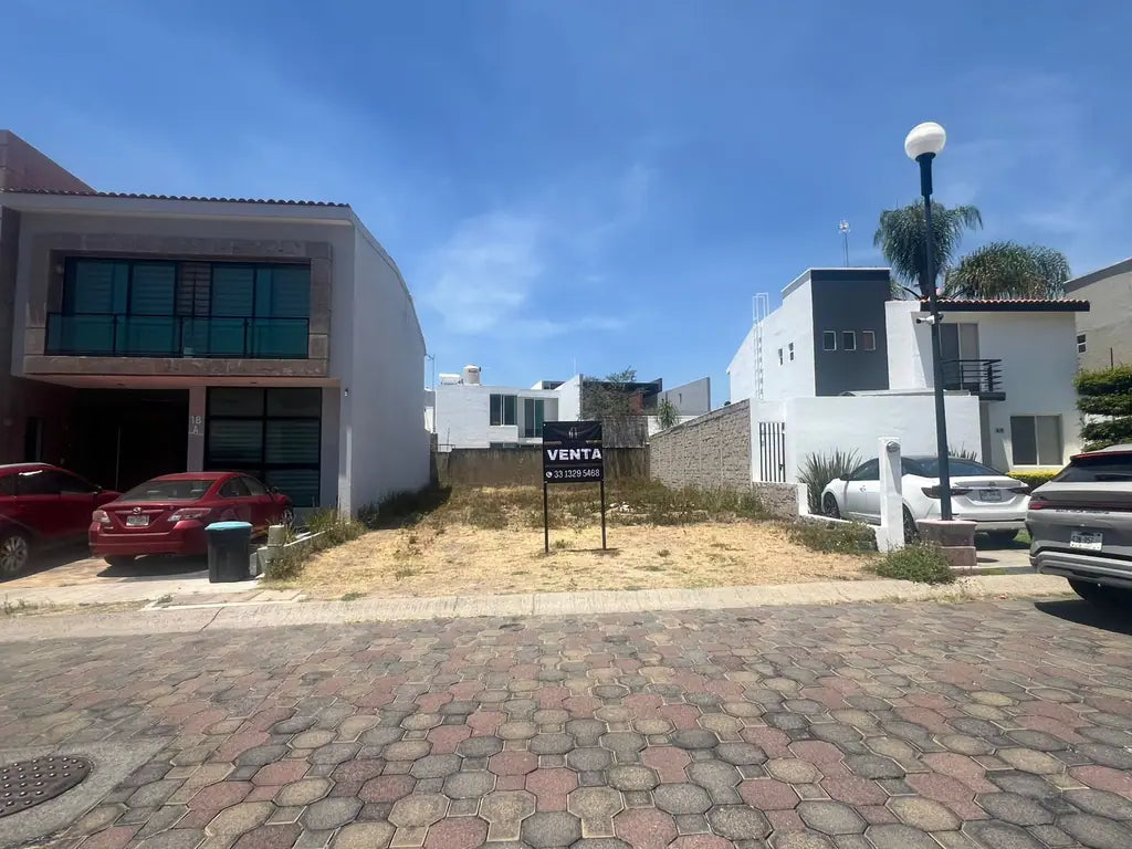 Terreno en Venta en Bosques de Santa Anita