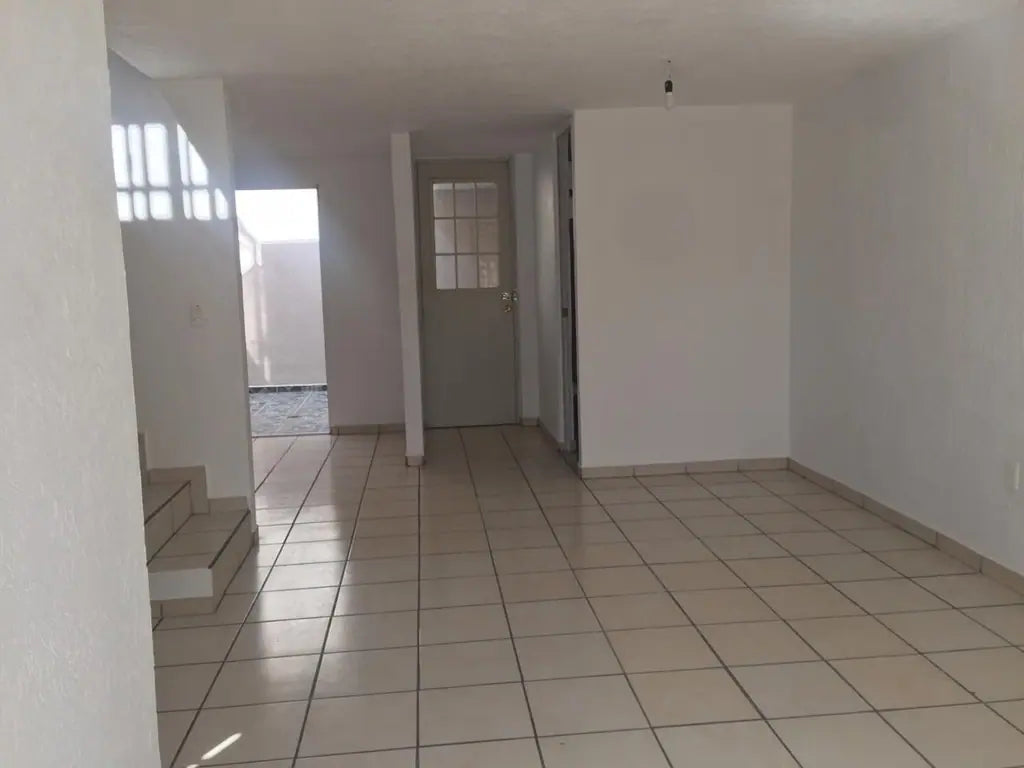 Casa en Venta en Fraccionamiento el Paraiso, Tlajomulco de Zúñiga