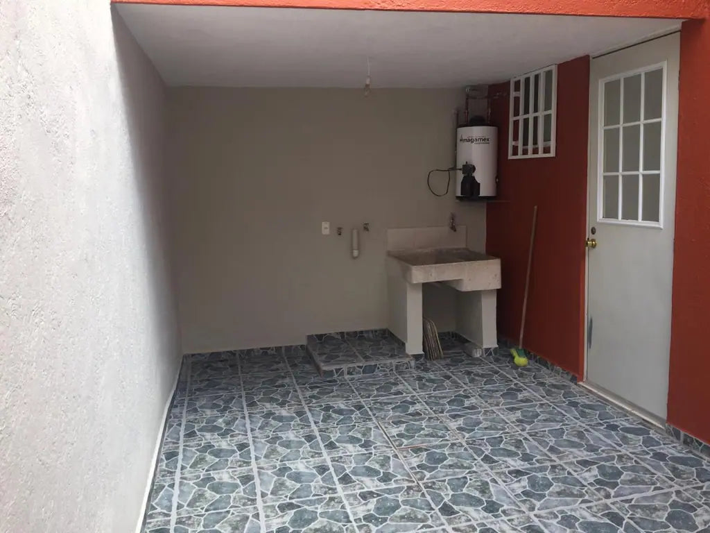 Casa en Venta en Fraccionamiento el Paraiso, Tlajomulco de Zúñiga