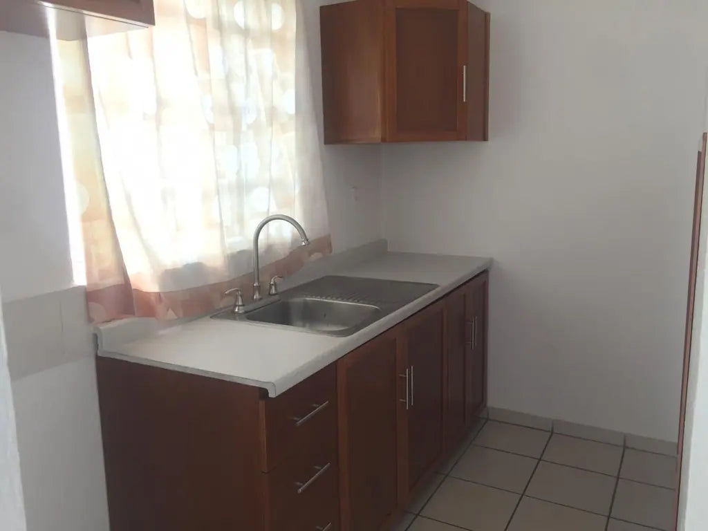 Casa en Venta en Fraccionamiento el Paraiso, Tlajomulco de Zúñiga
