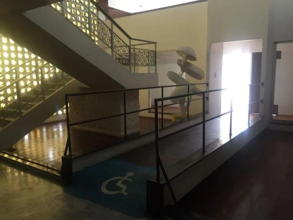 Casa en Venta en Av Lazaro Cardenas, Jardines del Bosque Centro