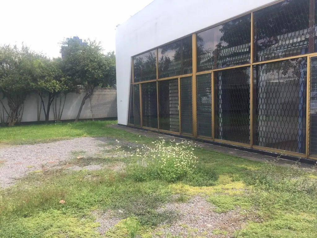 Casa en Venta en Av Lazaro Cardenas, Jardines del Bosque Centro