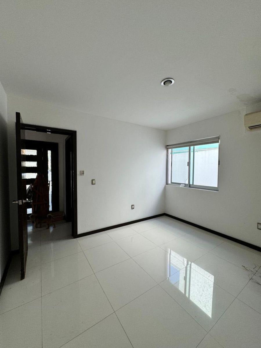 Casa en Venta en El Manantial, Tlajomulco de Zuñiga | 4 Recamaras | 307m
