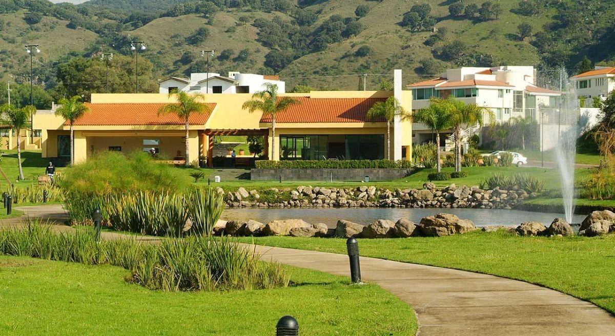 Casa en Venta en El Manantial, Tlajomulco de Zuñiga | 4 Recamaras | 307m