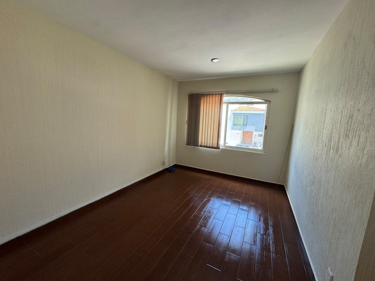 Renta Residencia en Bosques de Santa Anita