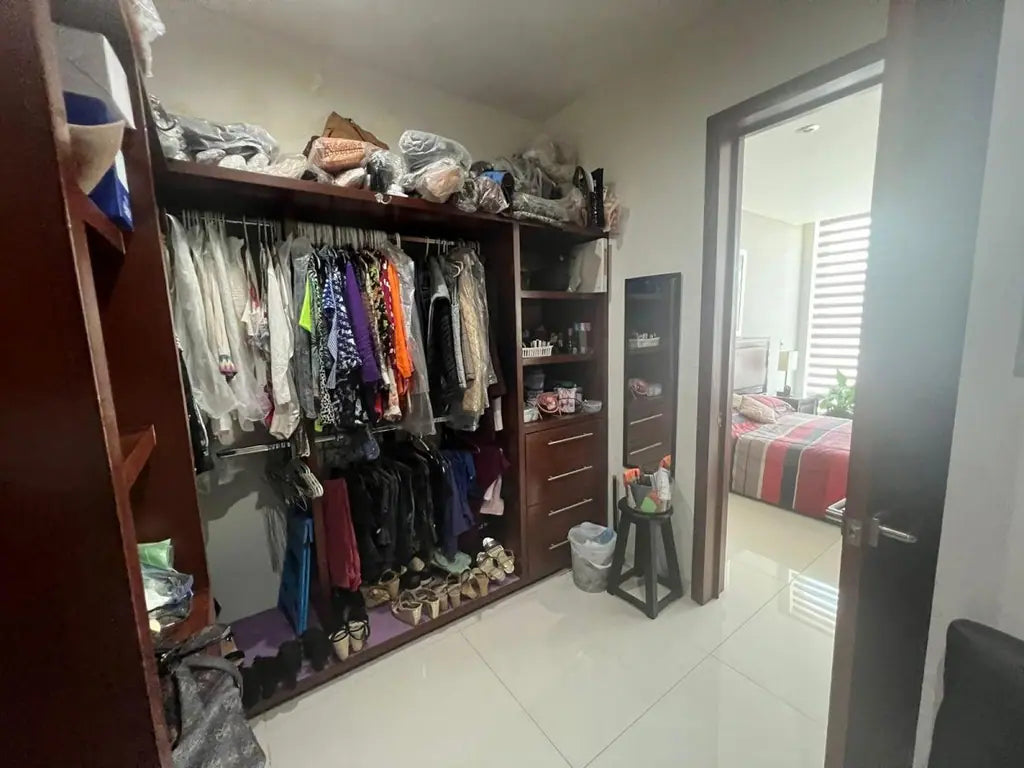 Casa en Venta en Casa Fuerte, Tlajomulco · 4 Rec · Coto · 225 m²