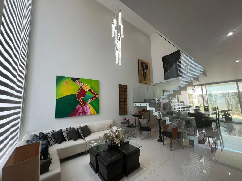 Casa en Venta en Casa Fuerte, Tlajomulco · 4 Rec · Coto · 225 m²