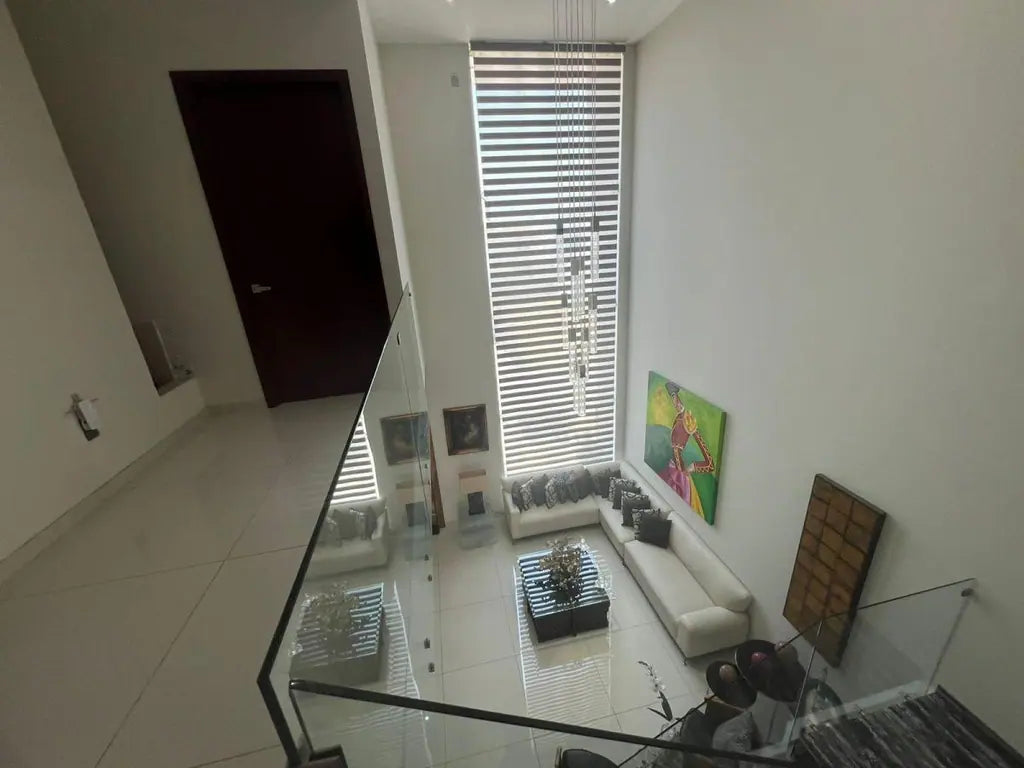 Casa en Venta en Casa Fuerte, Tlajomulco · 4 Rec · Coto · 225 m²